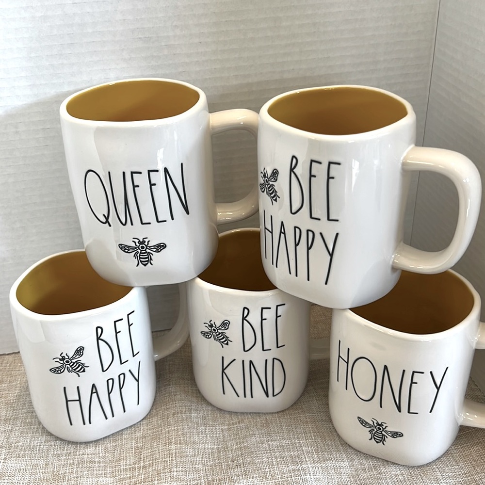 Rae Dunn 🐝 mugs!!! Selling all together! Used for display only!